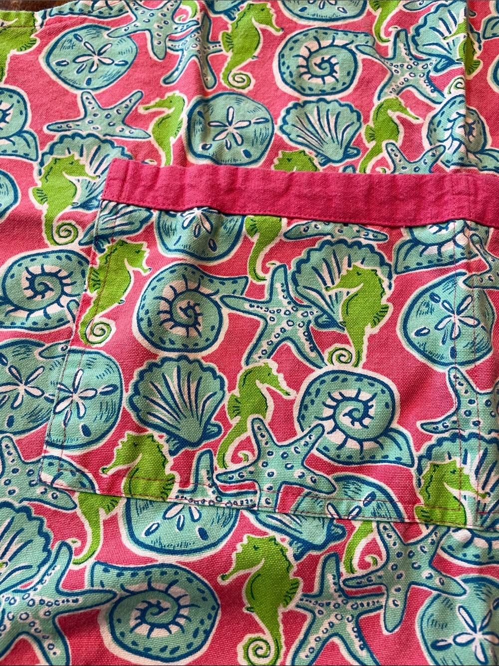 Beachy Apron - Picture 2 of 3